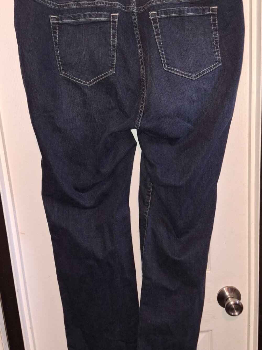 Torrid Mid-Rise Slim Boot Cut Brand New Jeans - Picture 2 of 4